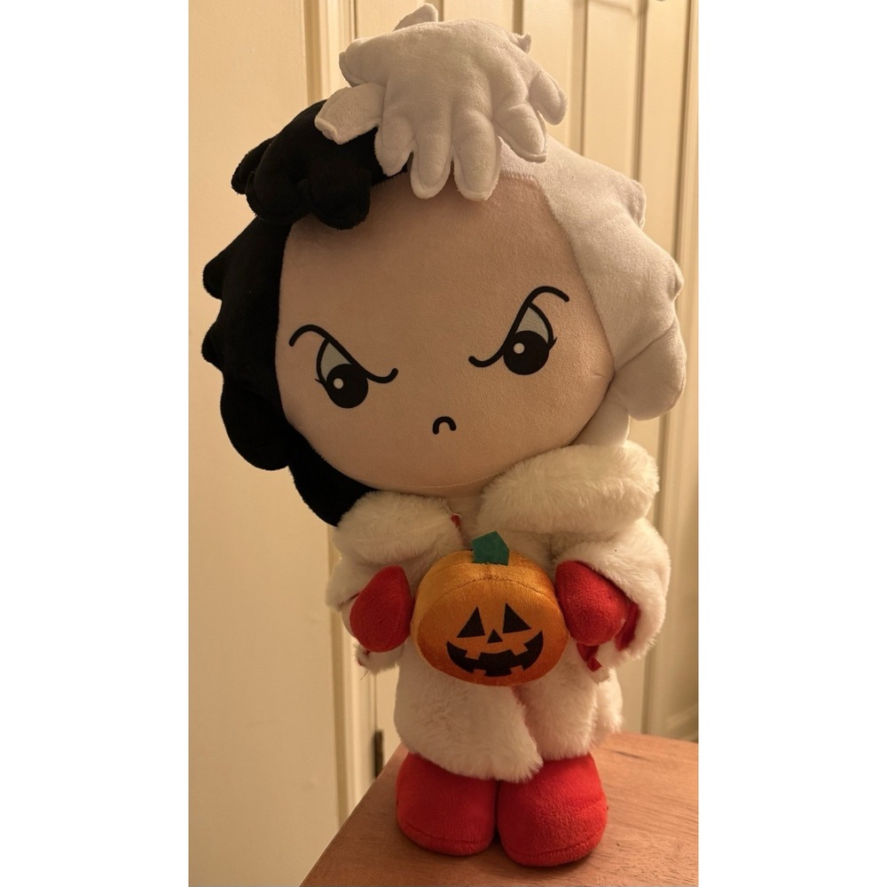 Disney villains 18" Plush Cruella De Vil Halloween Door‎ Greeter holding pumpkin